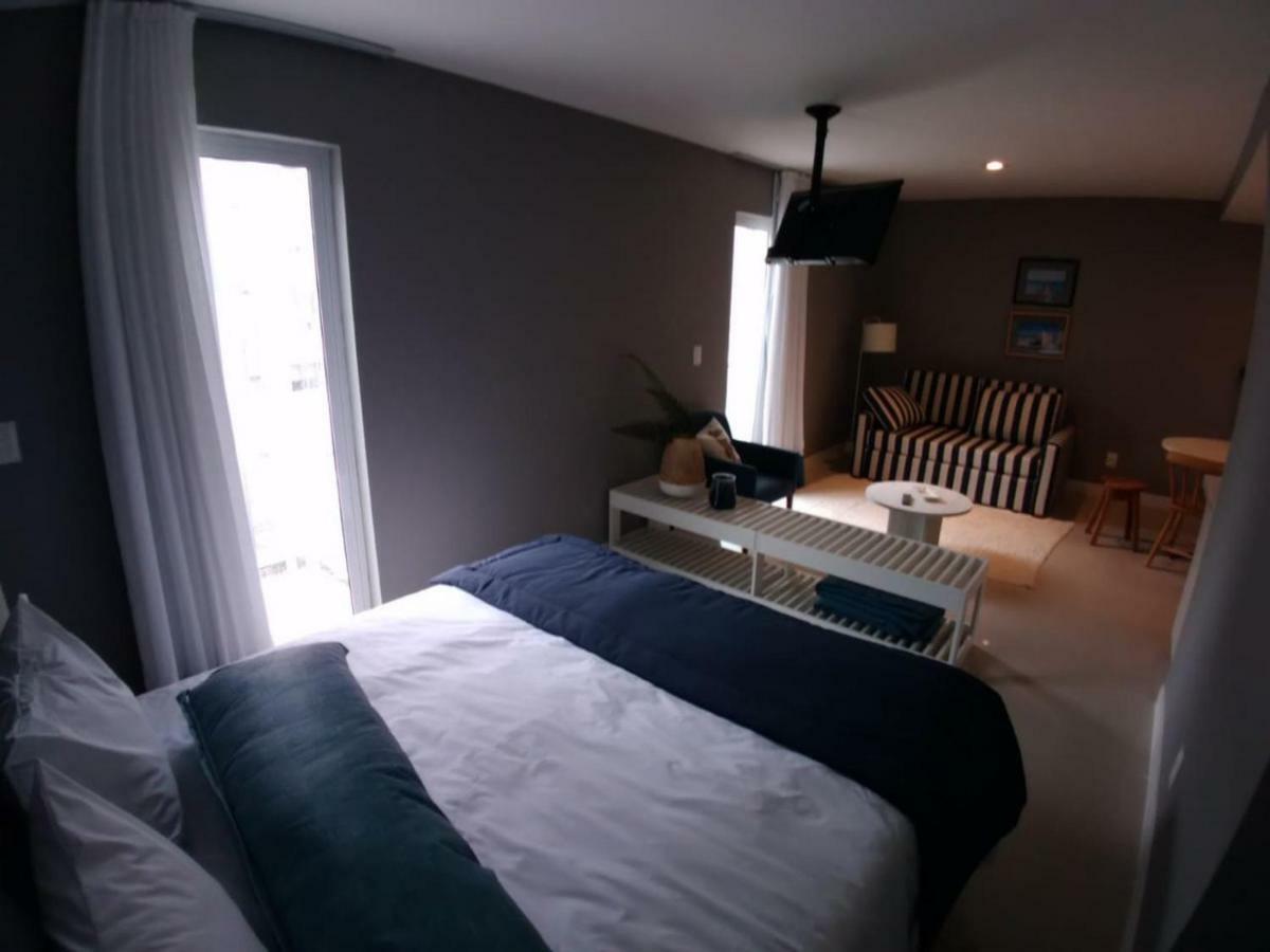 Deluxe Double Room with Balcony,845702594:JPEG